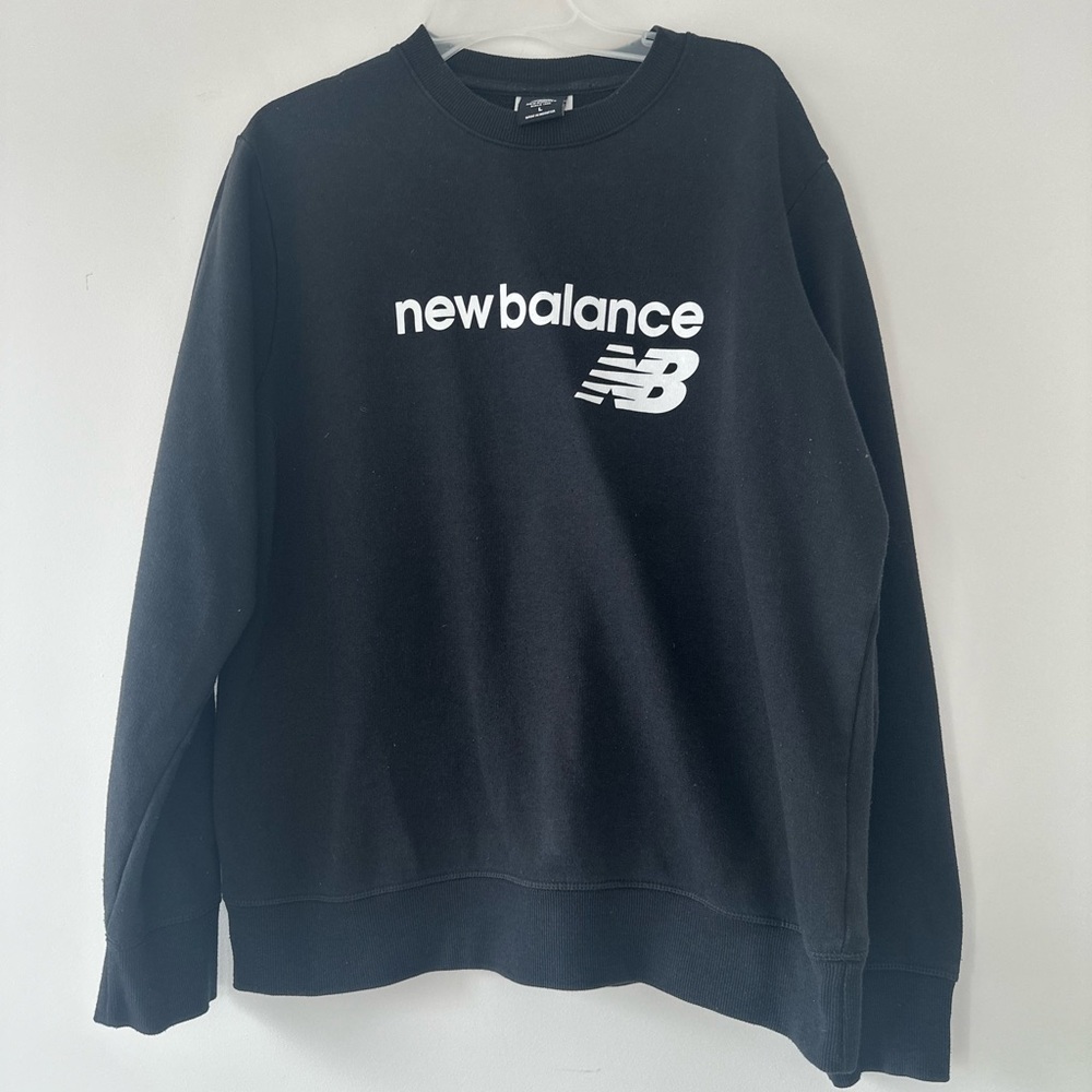 🌞 sale 3 for $15 New Balance Black Crewneck Sweater/ woman’s L